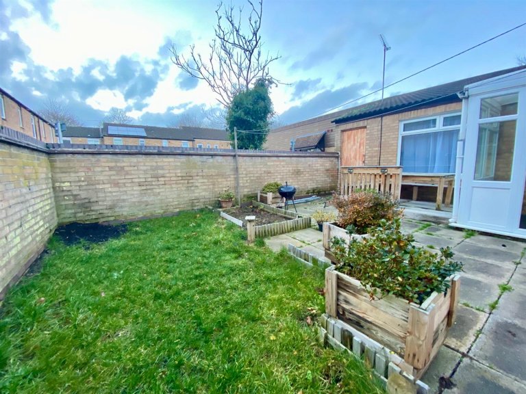 Bringhurst, Orton Goldhay, Peterborough