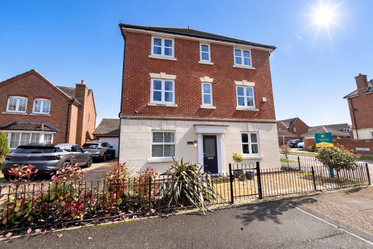 Thorn Road, Hampton Hargate, Peterborough