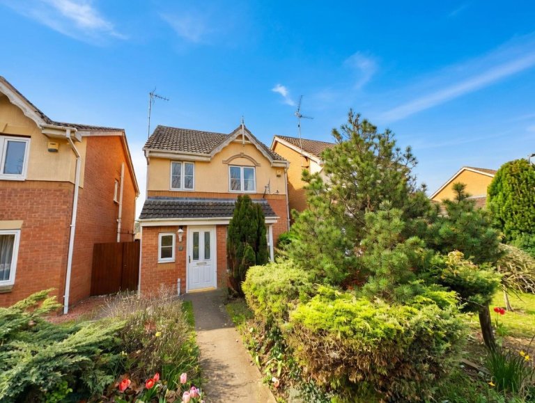 Swan Gardens, Peterborough